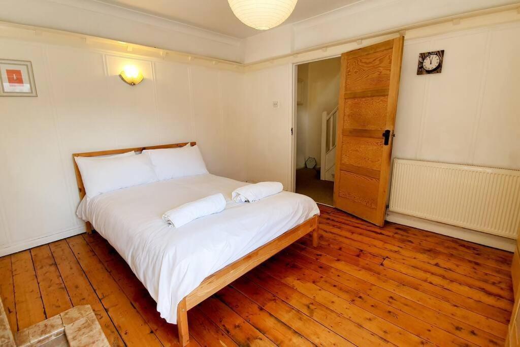 Free Parking-Central Location Cardiff Esterno foto